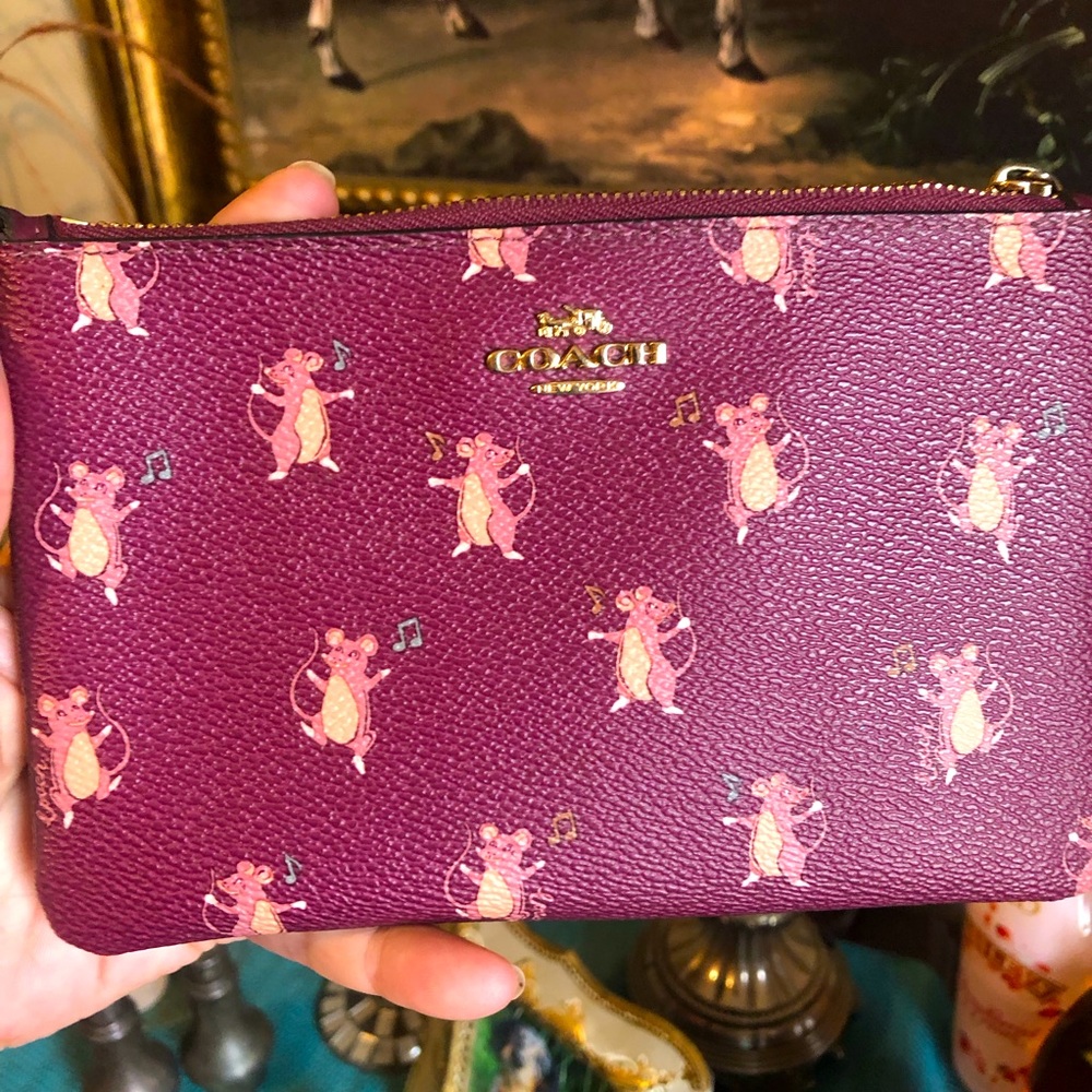 Adorable Authentic Coach Wallet w Little Dancing Mice! Perfect condition. - Picture 2 of 8